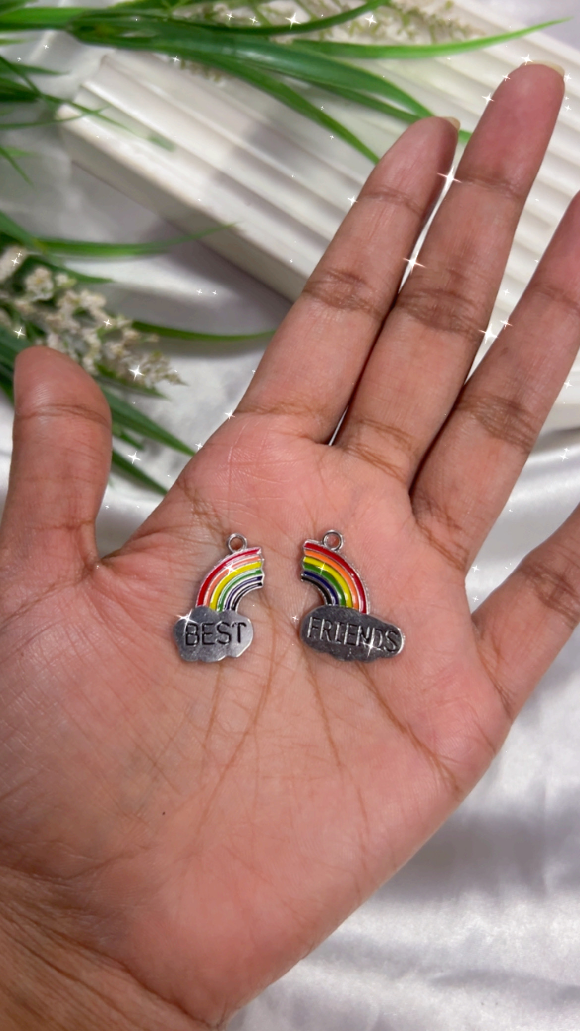 {"eId":"242138557067279","CameraPosition":1} Best-friend - Image 1