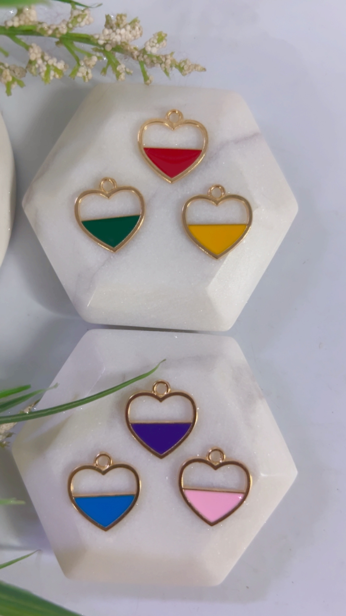 {"eId":"242138557067279","CameraPosition":1} Semi heart - Image 1