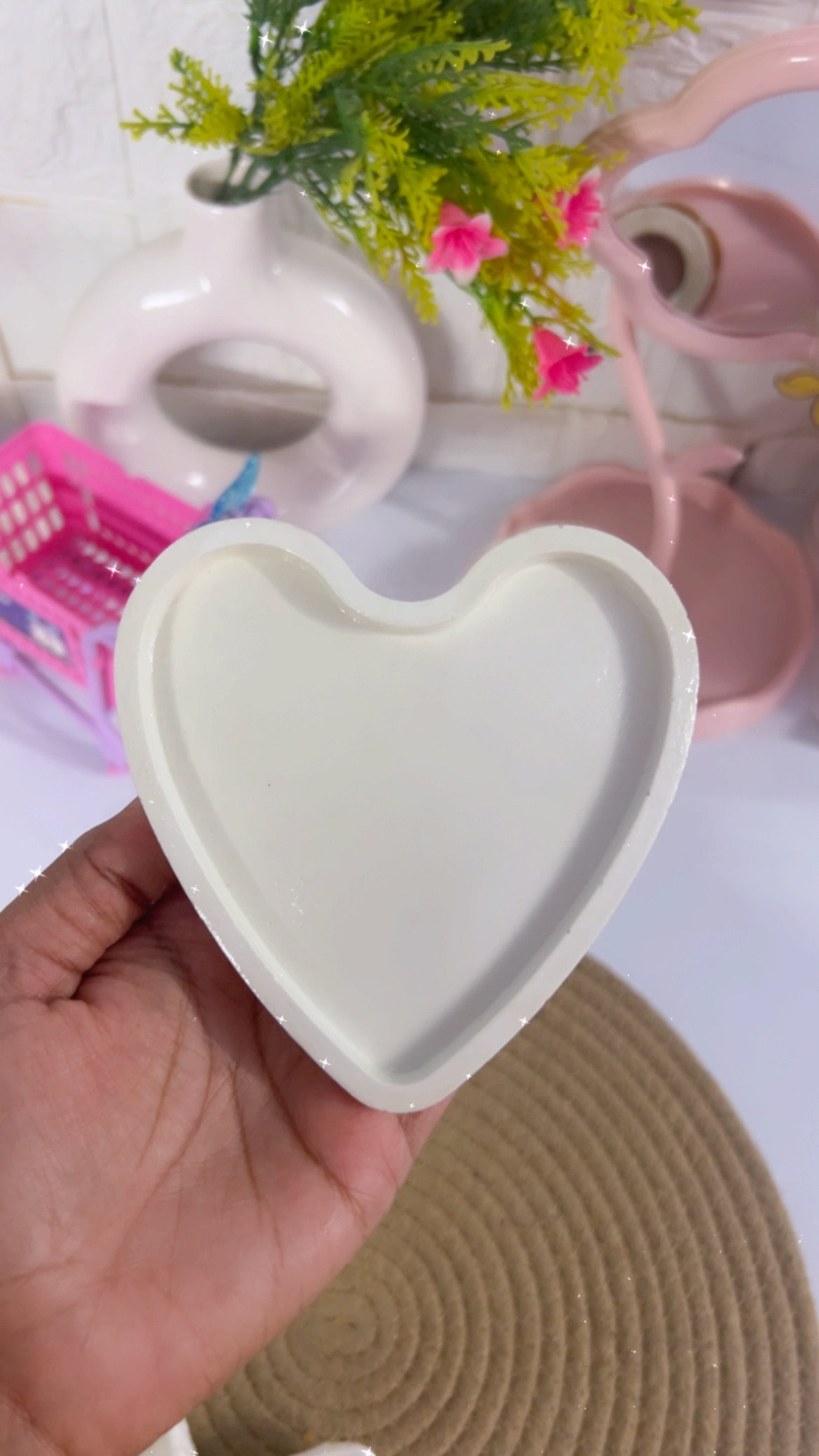 {"eId":"242138557067279","CameraPosition":1} Heart - Image 1